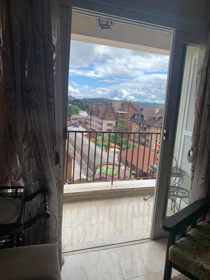 Apartamento Na Rua Coberta *